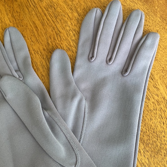 Vintage Purple/Gray Dress Gloves. 100% Nylon. One size fits all. - Picture 2 of 6